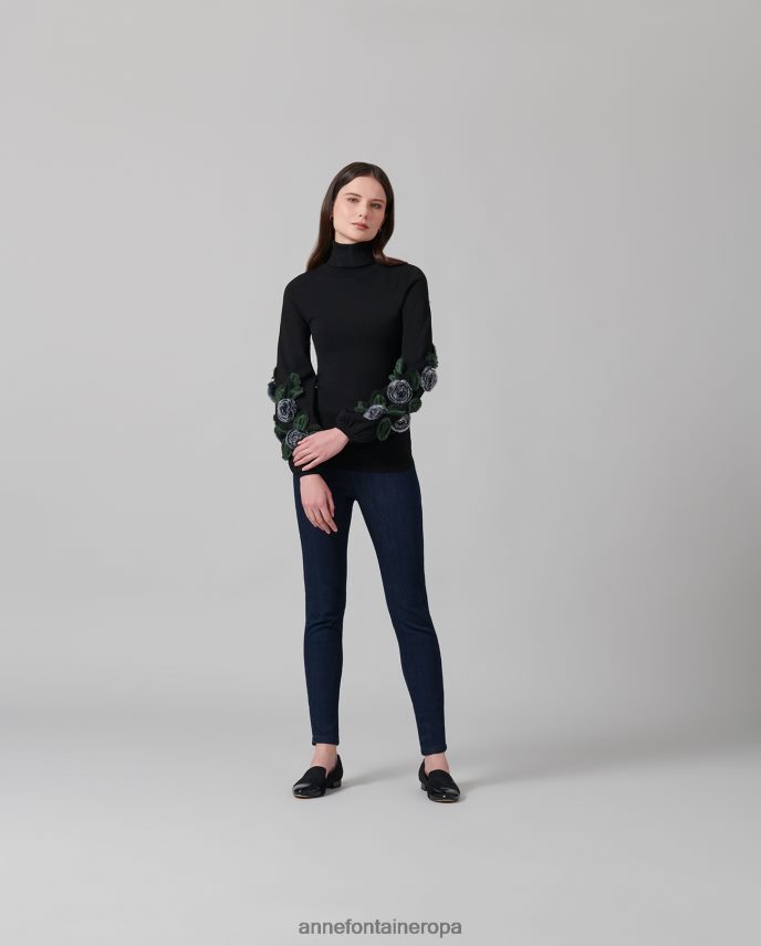 ropa es Anne Fontaine mujer suéter cadencia de manga larga con cuello alto y apliques florales blanco negro 646LTX491
